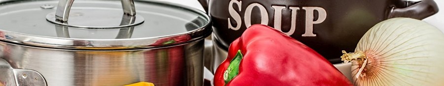 Cooking pan with vegetables