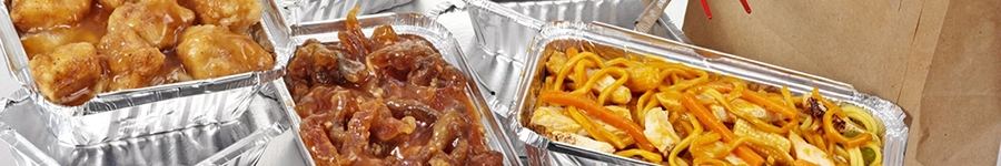 Aluminium foil containers with food in 